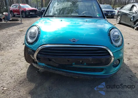 2021 Mini Convertible Cooper z USA, uszkodzony, nr VIN WMWWJ3C08M3M15606